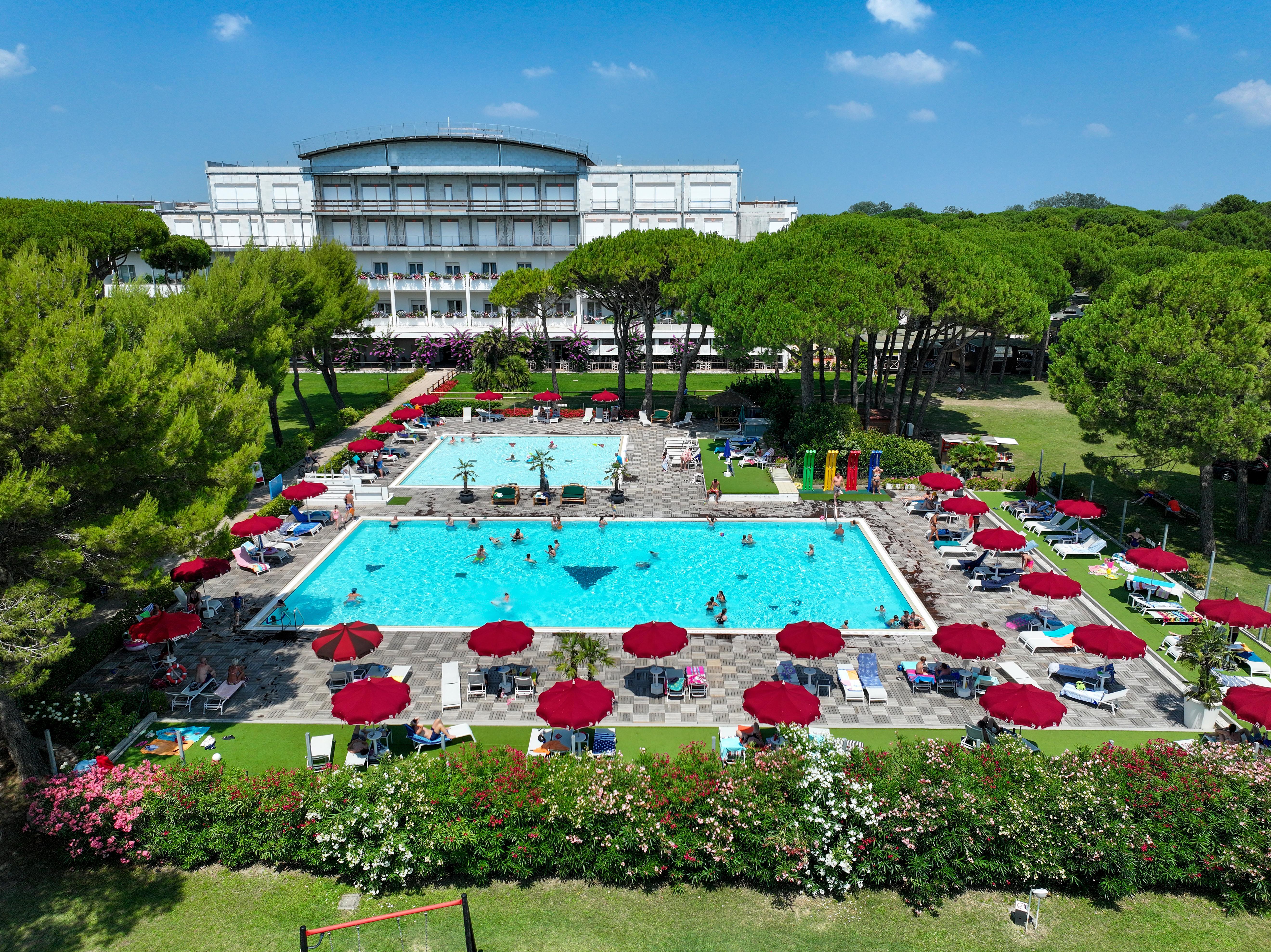 Il Tridente Hotel Бібіоне Екстер'єр фото