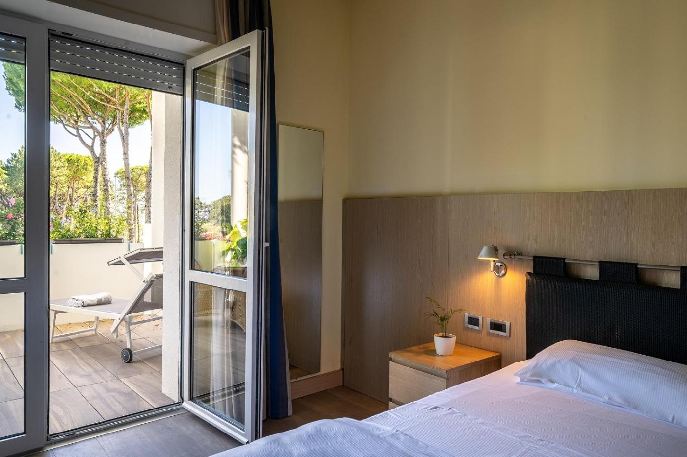 Il Tridente Hotel Бібіоне Екстер'єр фото