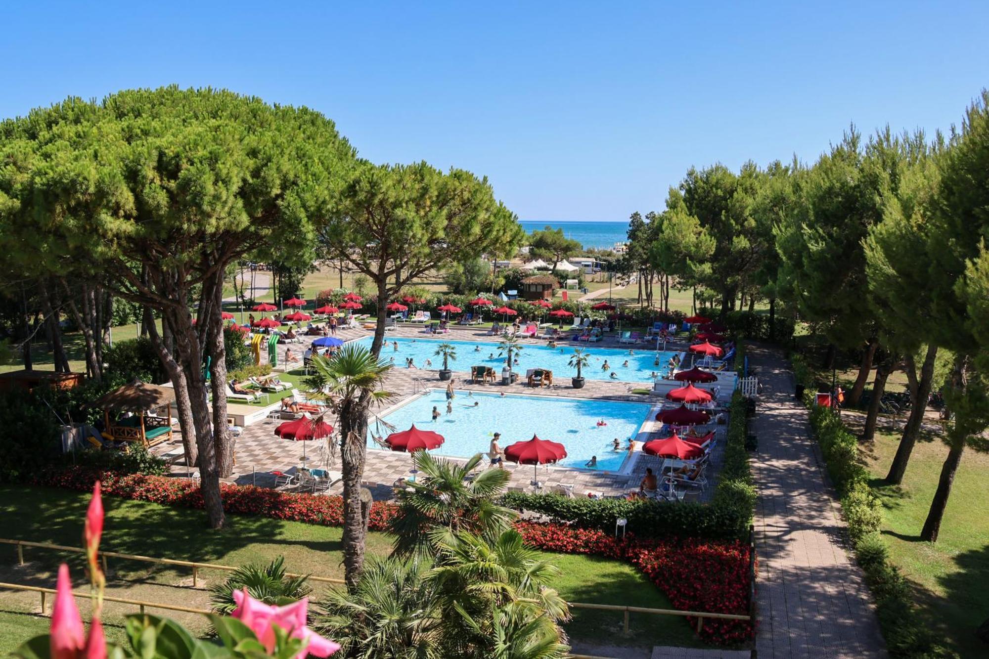 Il Tridente Hotel Бібіоне Екстер'єр фото