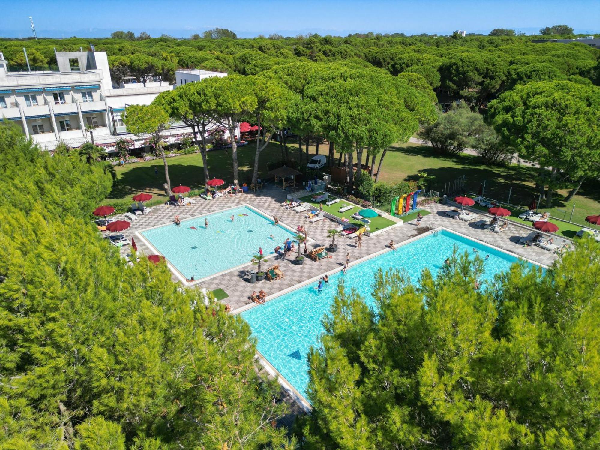 Il Tridente Hotel Бібіоне Екстер'єр фото